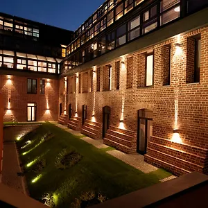 the-granary-la-suite-hotel.hotelswroclaw.com/